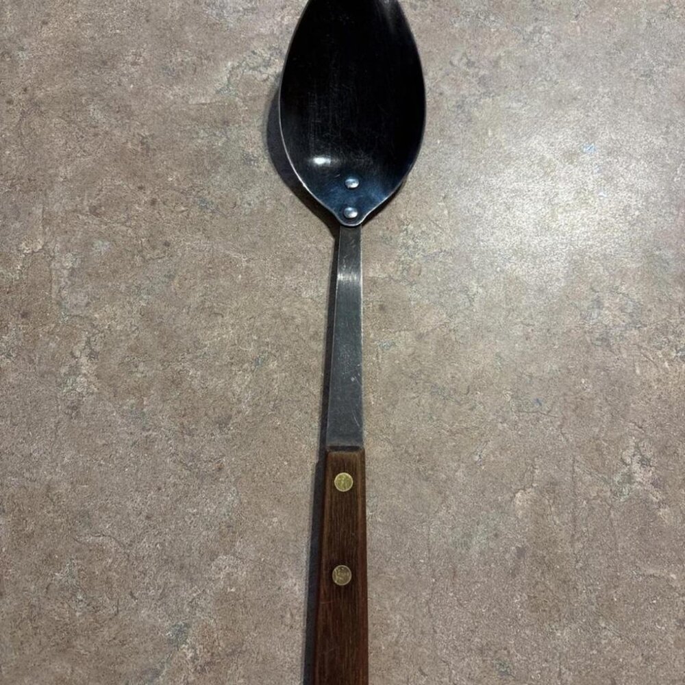 Black and Silver Dinnerware